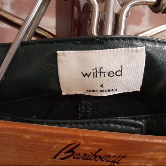 Aritzia Wilfred Melia forest green vegan leather pant size 4. - Picture 3 of 6